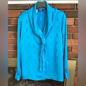 🛍️ Haberdashery gorgeous scarf blouse. Excellent condition.